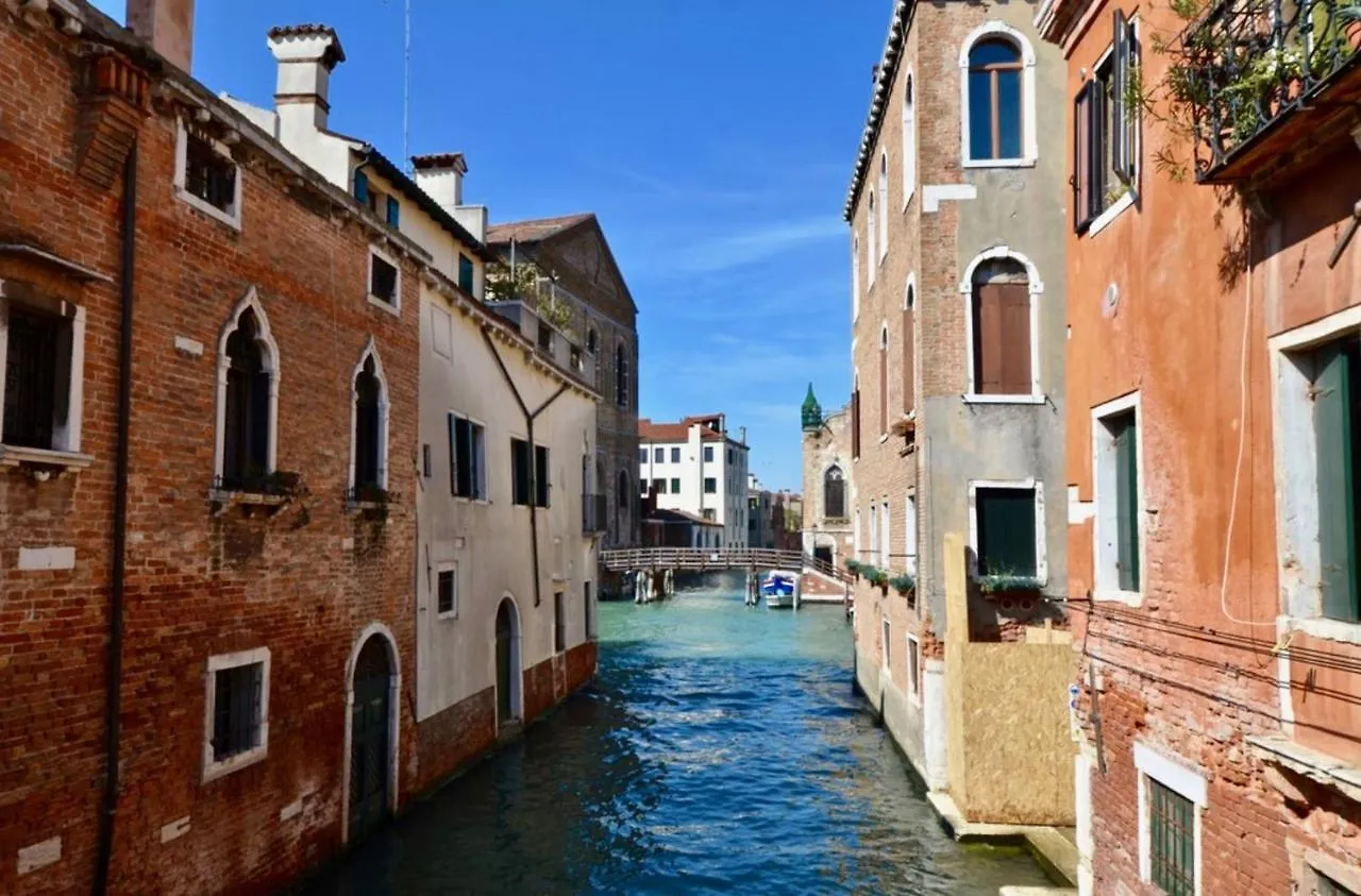 Ca Corte Nova Design Apartment With Canal View Venecia